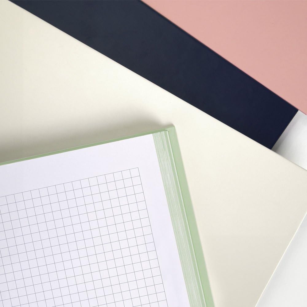 Detalle 2 de MILAN Cahier A4 à couverture rigide quadrillé 5x5 mm – 120 feuilles rose (collection Goma 430)