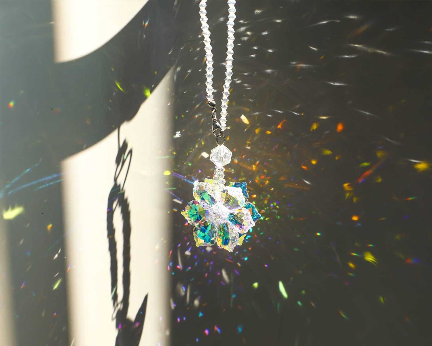 Detalle 2 de H&D HYALINE & DORA Crystal Snowflake Suncatcher window hanging ornament for car mirrors