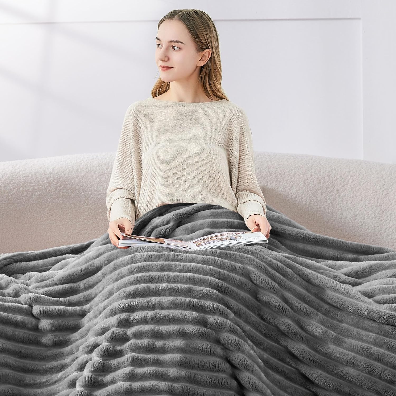 Detalle de BEDELITE Fluffy Fleece Twin Blanket 300GSM