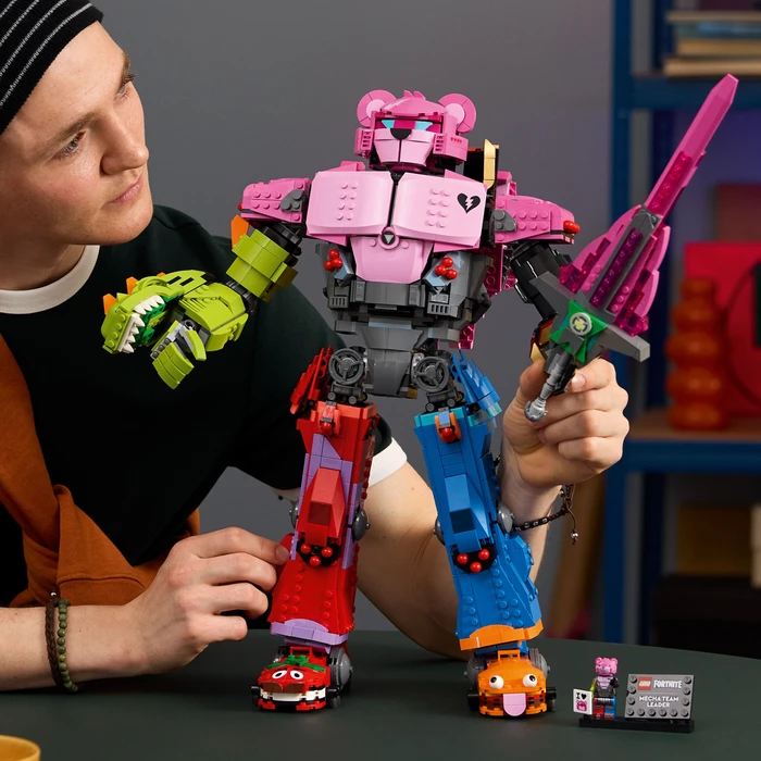 Thumbnail 7 de LEGO Fortnite Mecha-Anführer 77078 (2.503 Teile) – großer Mecha zum Bauen und Ausstellen