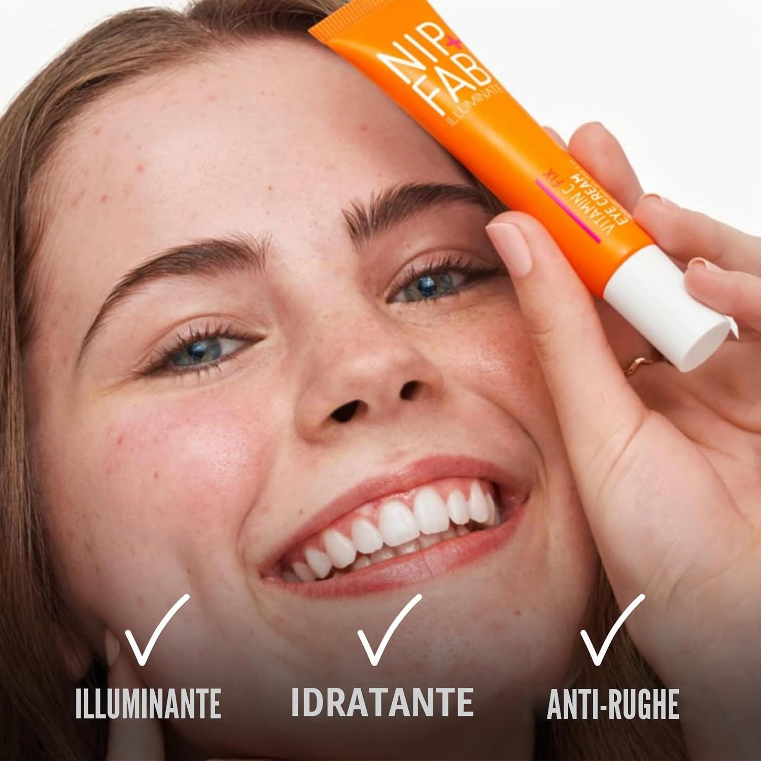 Detalle 2 de Nip+Fab Vitamin C Fix Crema Occhi 10% (5% Vitamina C) illuminante e levigante da 15 ml