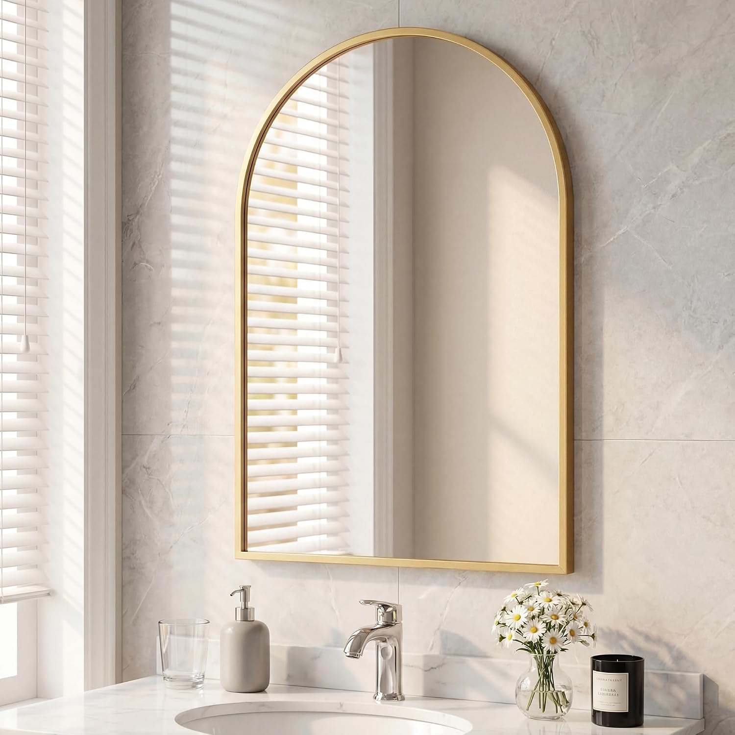 Detalle de HAPPYMONT Bathroom Mirror 26x38-Inch