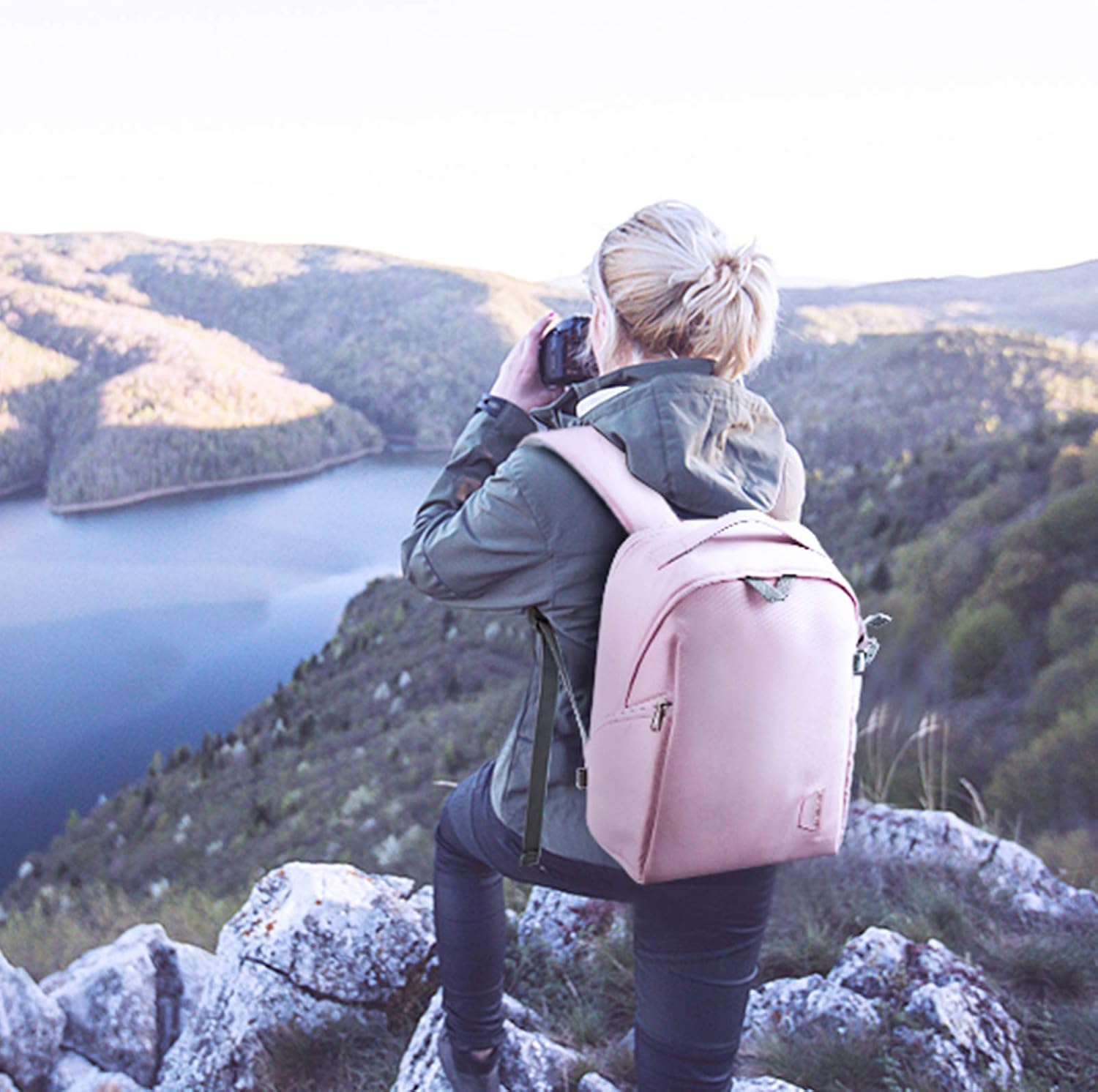 Thumbnail 5 de bagsmart Camera Backpack for DSLR Gear and 14-Inch Laptop (Pink)