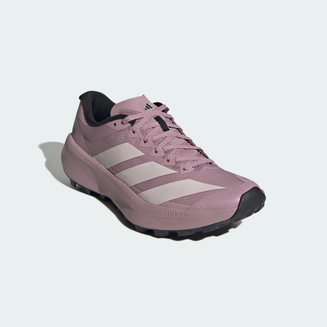 Detalle 2 de Terrex Agravic 4 de Adidas: zapatilla de trail en color violeta para rutas exigentes