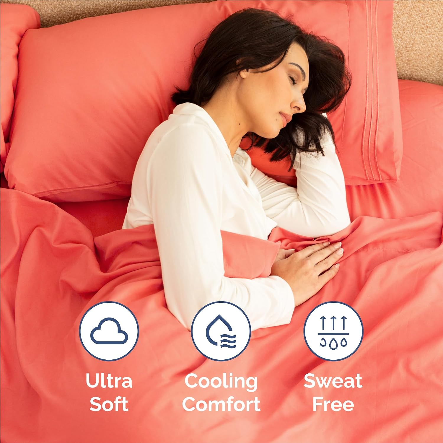 Detalle 2 de CGK Unlimited Split King 5-Piece Sheet Set, Coral Microfibre with Deep Pockets