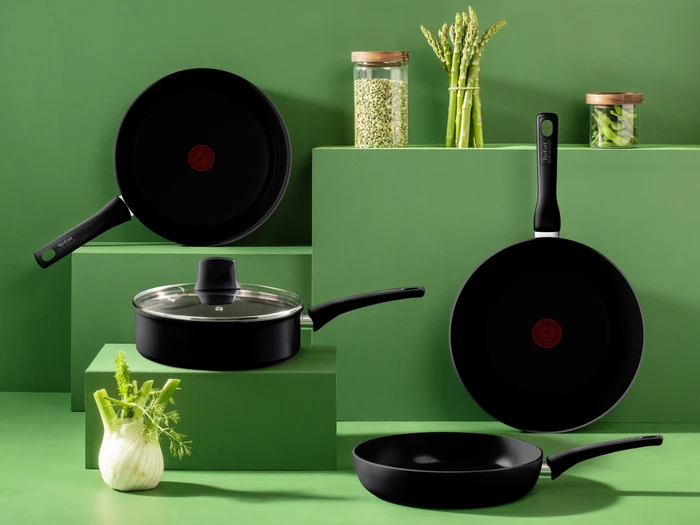 Detalle 2 de Tefal Renew Black Keramische Schmorpfanne 24 cm