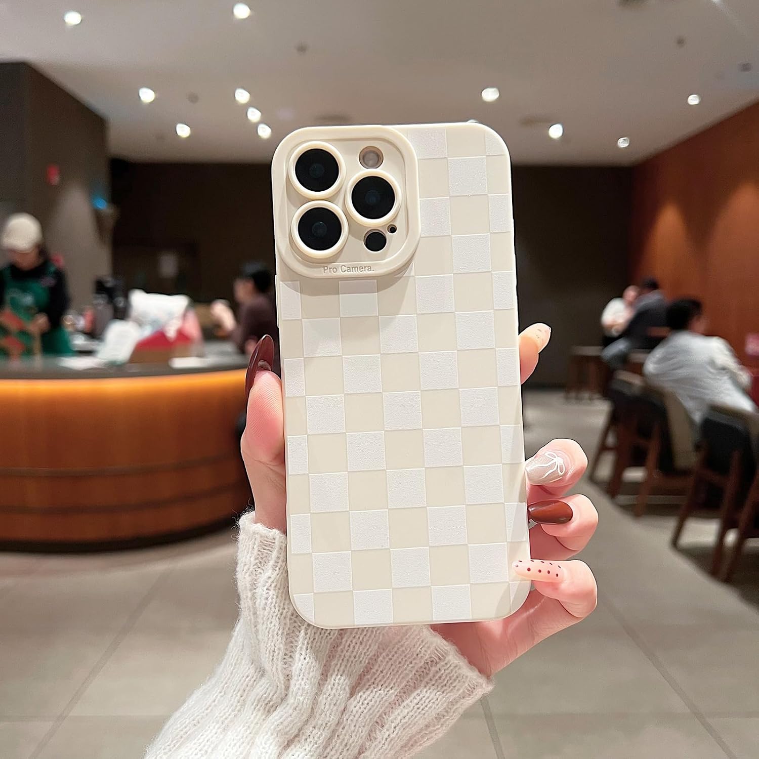 Detalle de YUMUPIFE iPhone 16 Pro Max phone case
