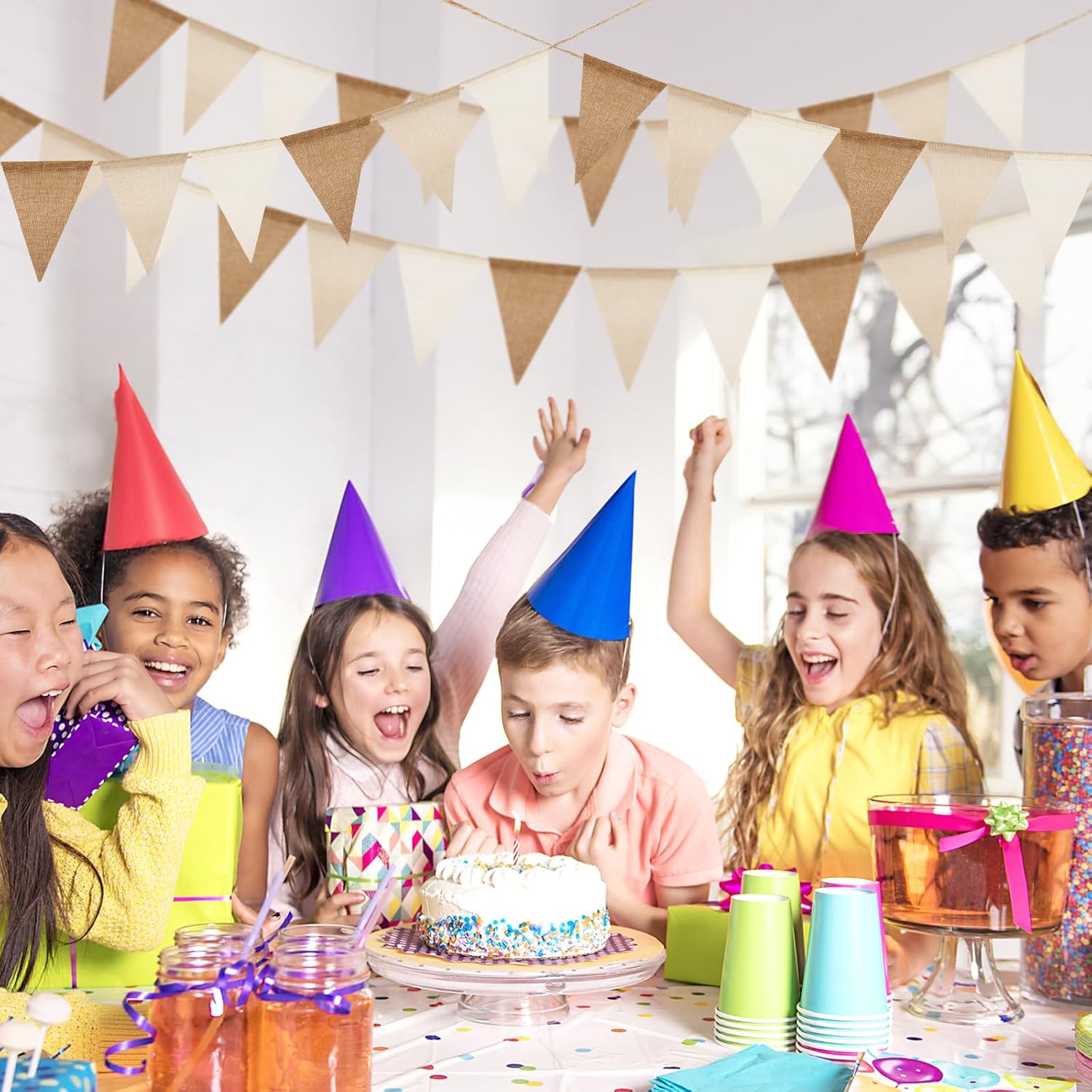Detalle 1 de G2PLUS Wimpelkette 20 m Outdoor Wetterfest