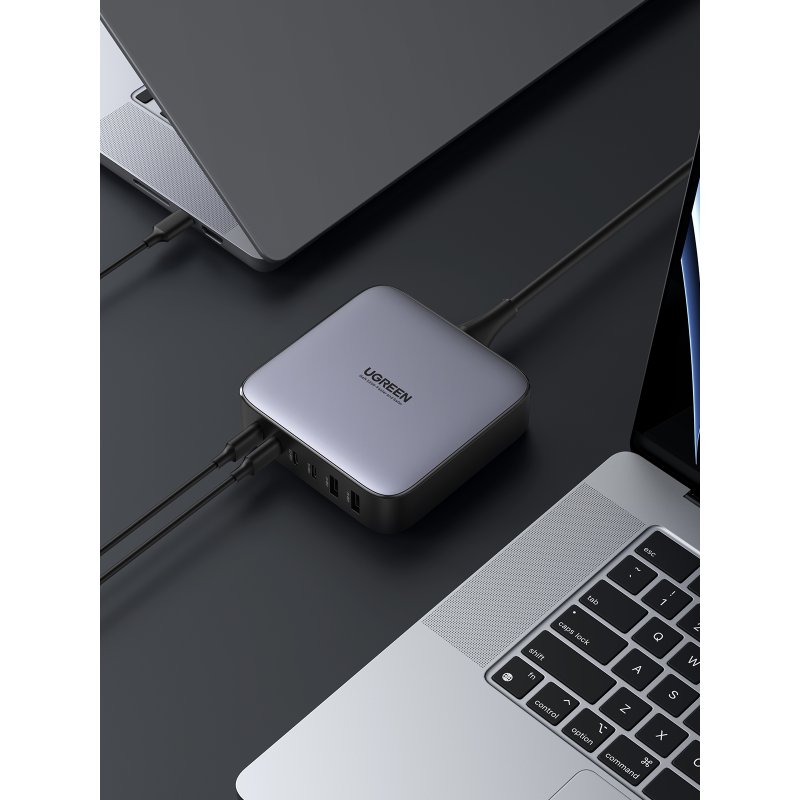 Detalle 2 de Cargador Ugreen Nexode 200W: 2x USB-A y 4x USB-C, carga rápida y gestión inteligente para escritorios
