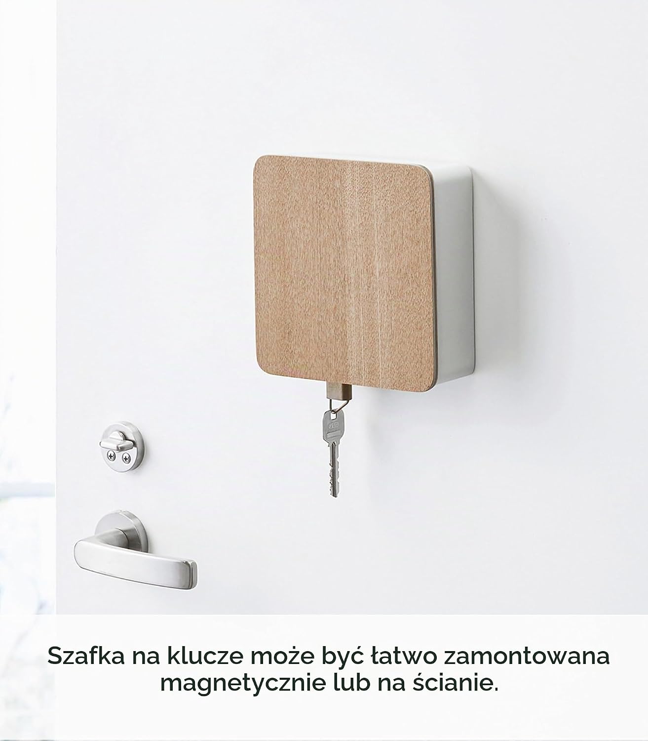 Detalle 2 de YAMAZAKI Home kwadratowa szafka na klucze, stal i drewno, magnetyczne drzwiczki
