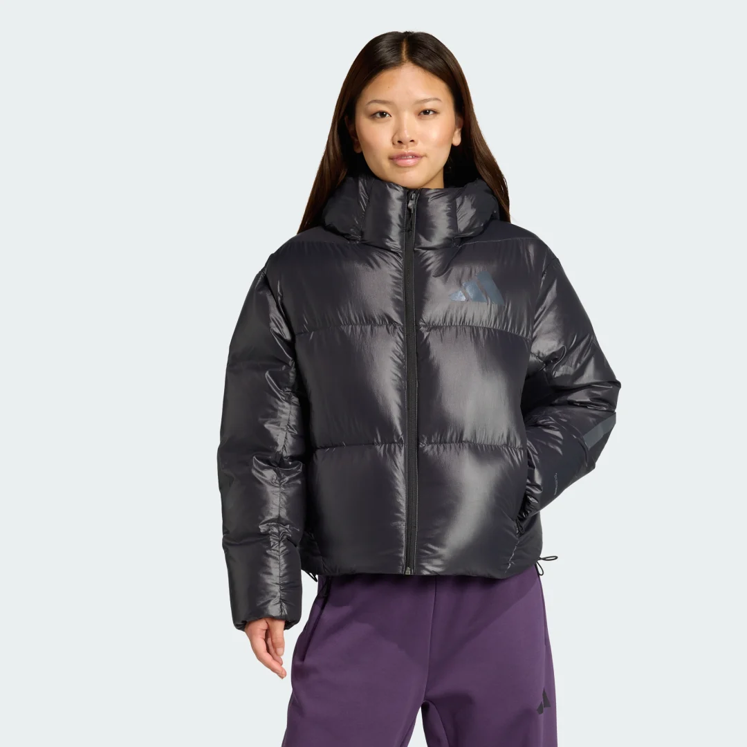 Detalle de Anorak Adidas Z.N.E. Climawarm de plumón abullonado, color Negro