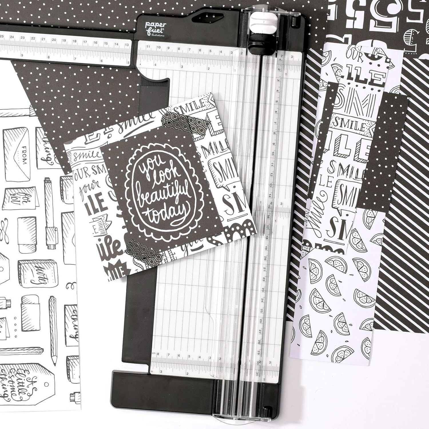 Detalle de Paperfuel Massicot de découpe et rainurage 6" – Plaque de 15 x 30,5 cm pour Scrapbooking et Cartes
