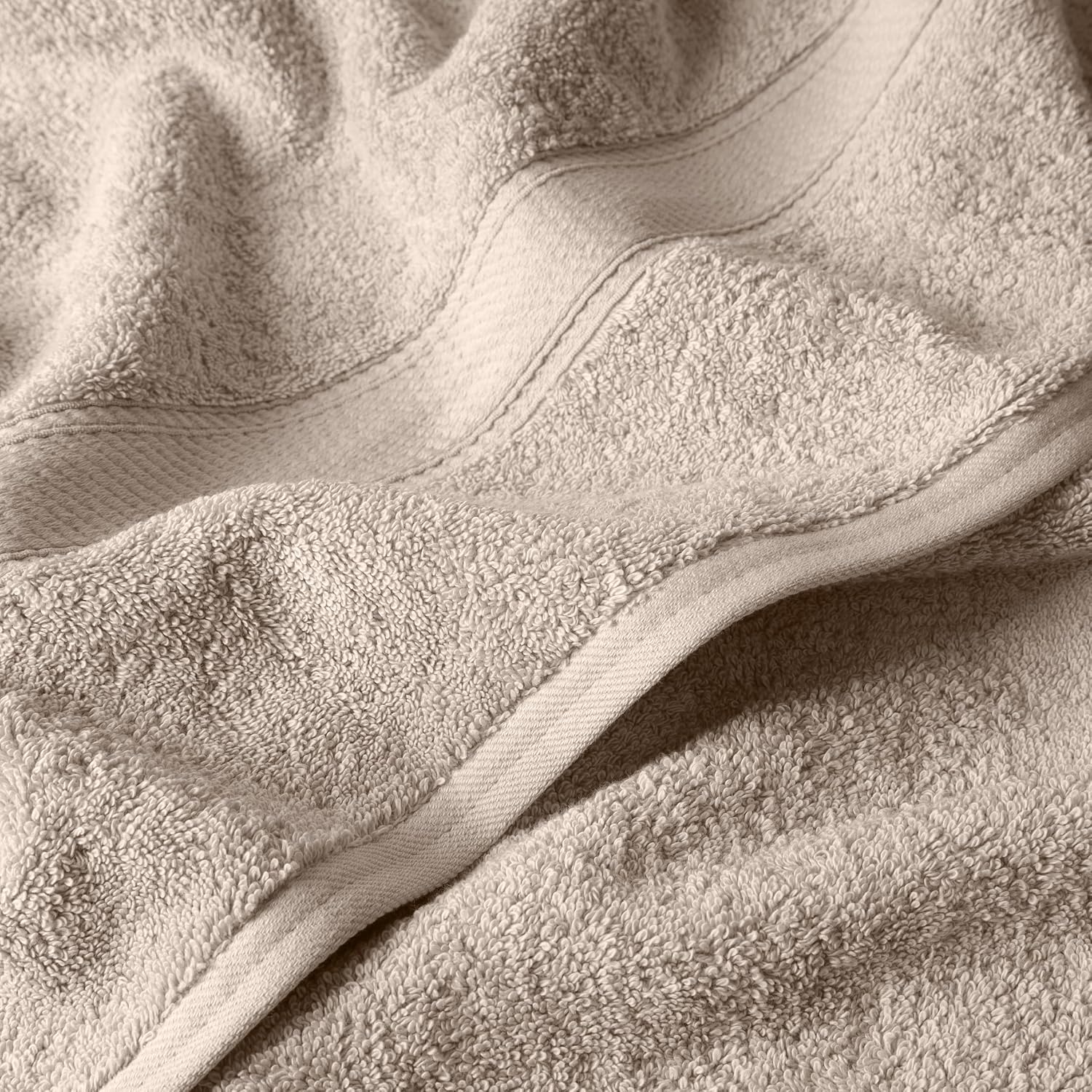 Detalle 2 de Ensemble de toilette Stone 6 pièces, coton égyptien 900 g ⚖