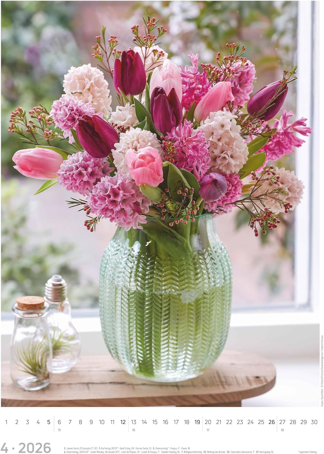 Detalle 2 de Alpha Edition Blumen-Kalender 2026 – A3-Wandkalender mit Feiertagen (Flowers)