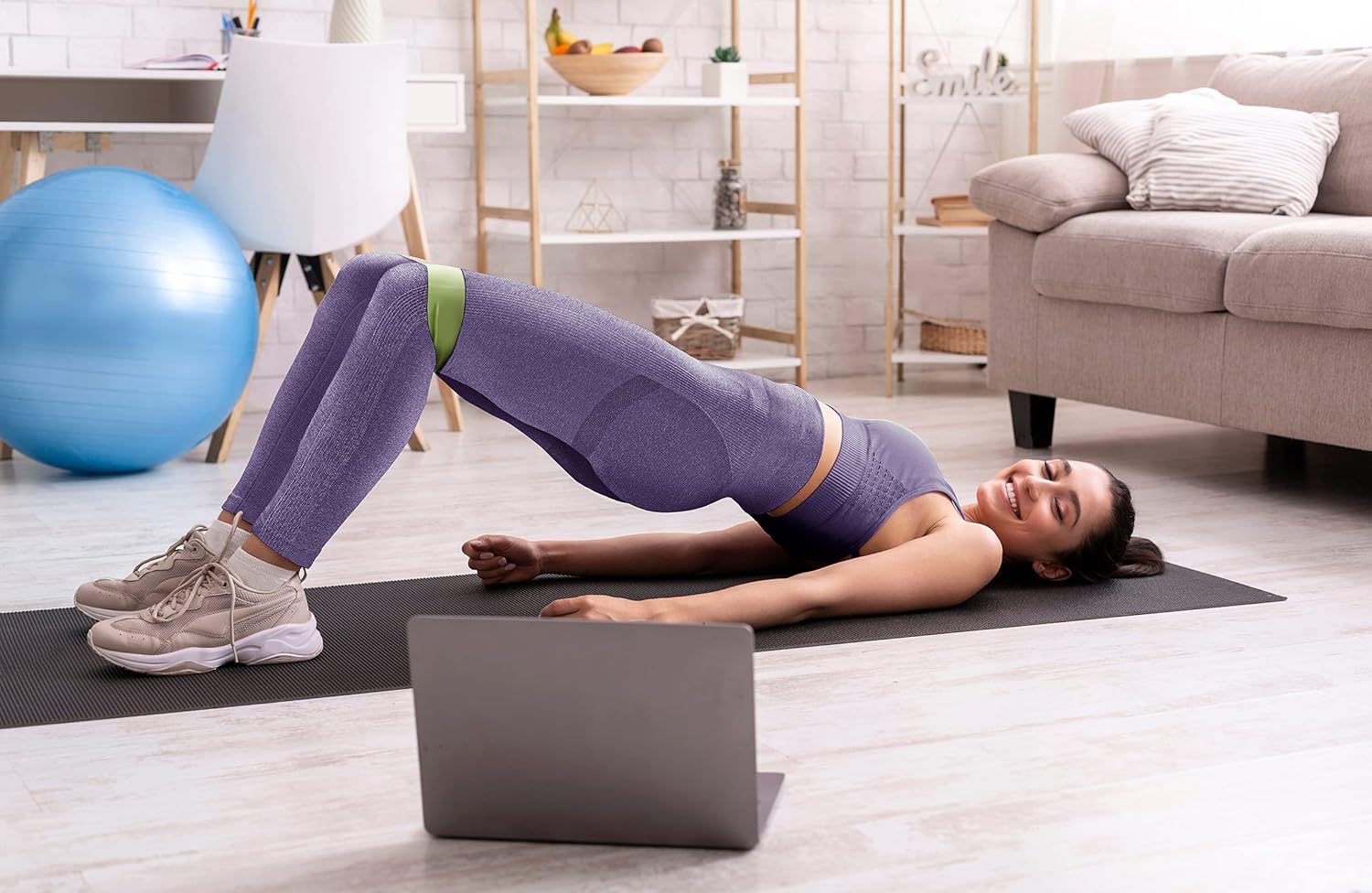 Thumbnail 2 de CHRLEISURE Workout Leggings Set seamless scrunch 3-piece 🩳