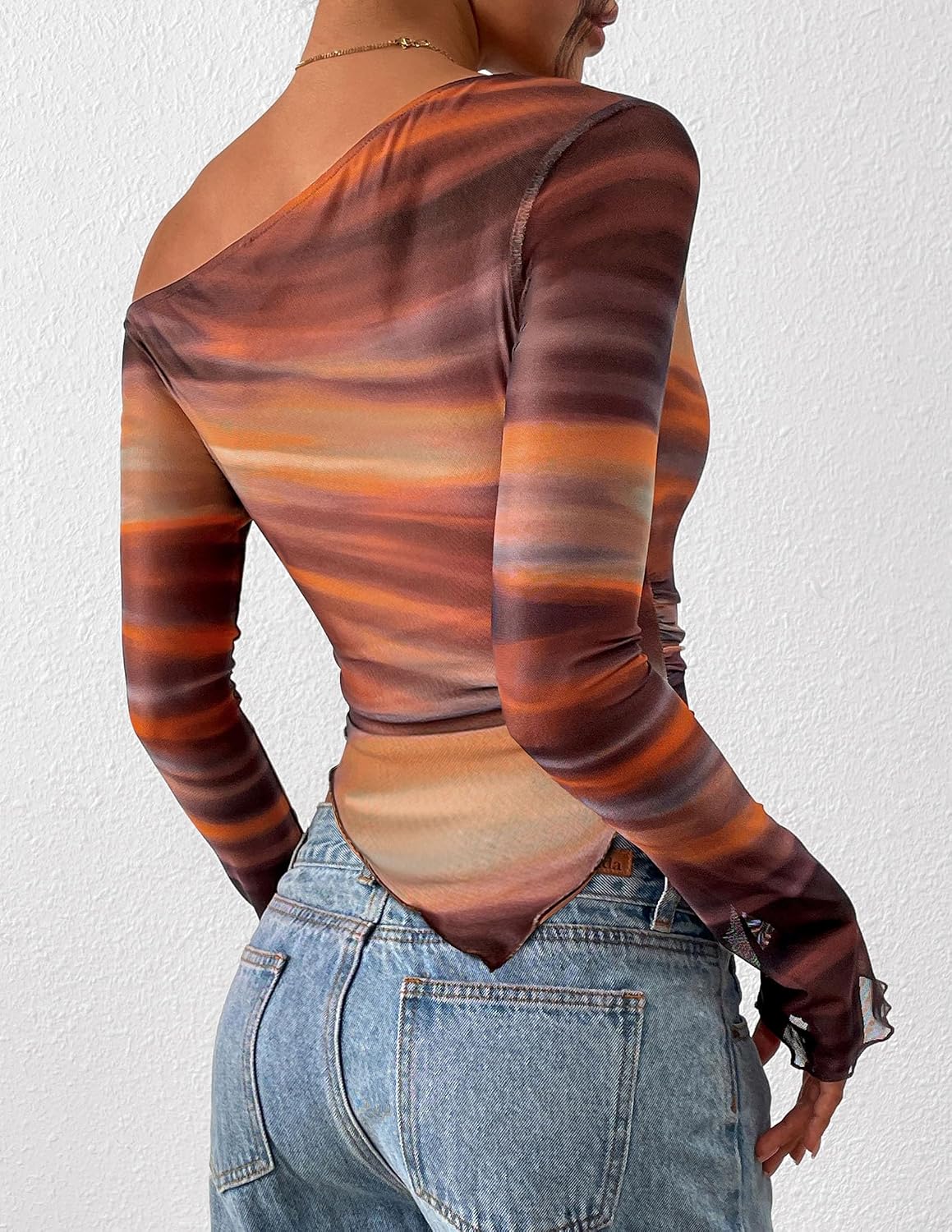 Detalle de PRETTYGARDEN Off-Shoulder Tie-Dye Mesh Long Sleeve Asymmetrical Ruched Floral Top for Women