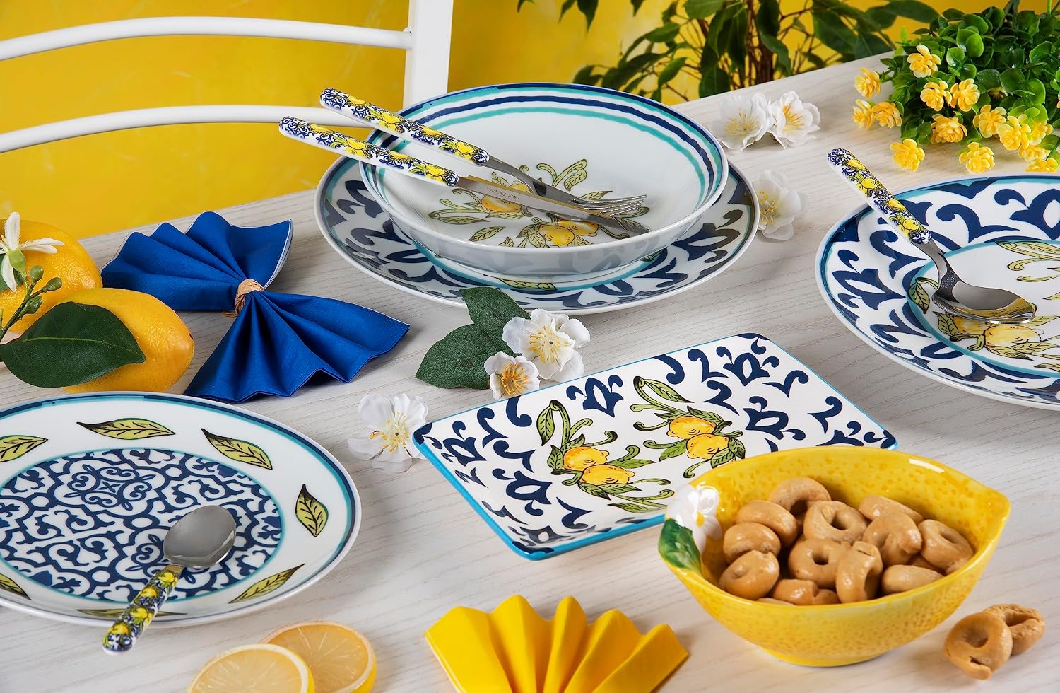Detalle 2 de Excelsa Amalfi – porcelanowy zestaw obiadowy, 18 sztuk, niebiesko-żółty