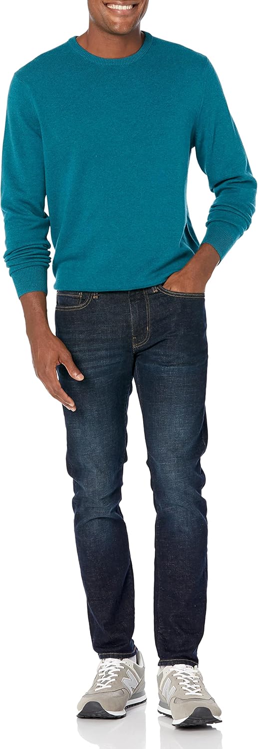 Detalle de Amazon Essentials Men's Long-Sleeve Cable Knit Crewneck Jumper — 100% Cotton, Regular Fit, Big & Tall Options