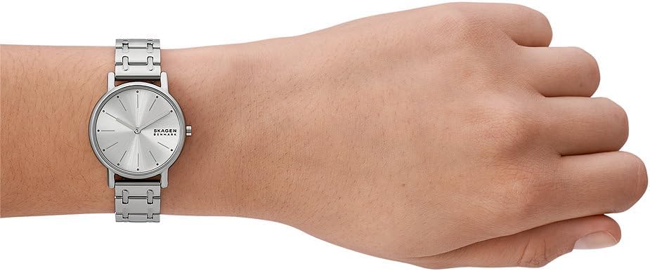 Detalle 2 de Skagen Signatur Lille Damenarmbanduhr – Quarz, Silberton, Edelstahl- oder Lederband