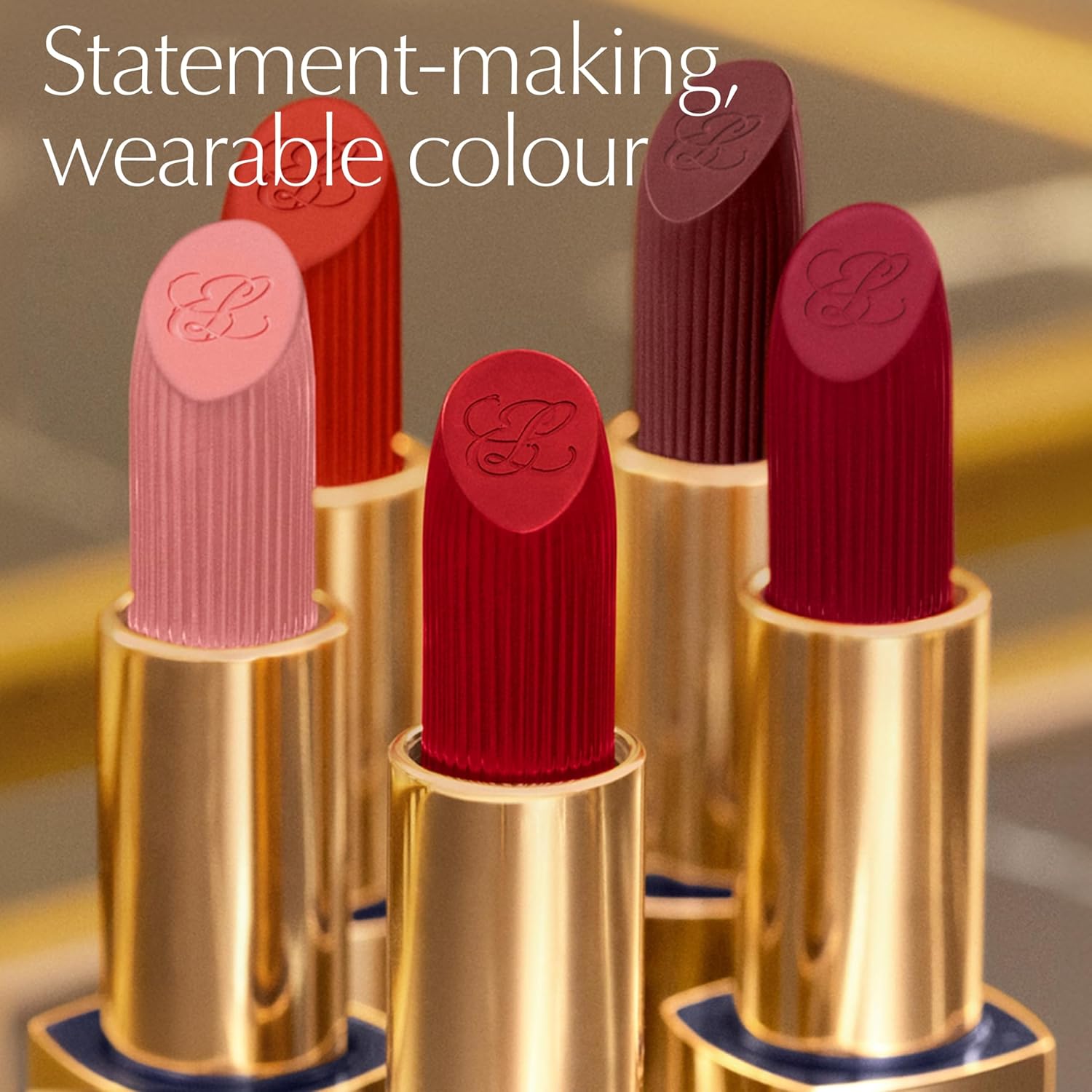 Detalle de Estée Lauder Pure Color Long-Lasting Cream Lipstick with Cream Finish (Plumping & Nourishing)