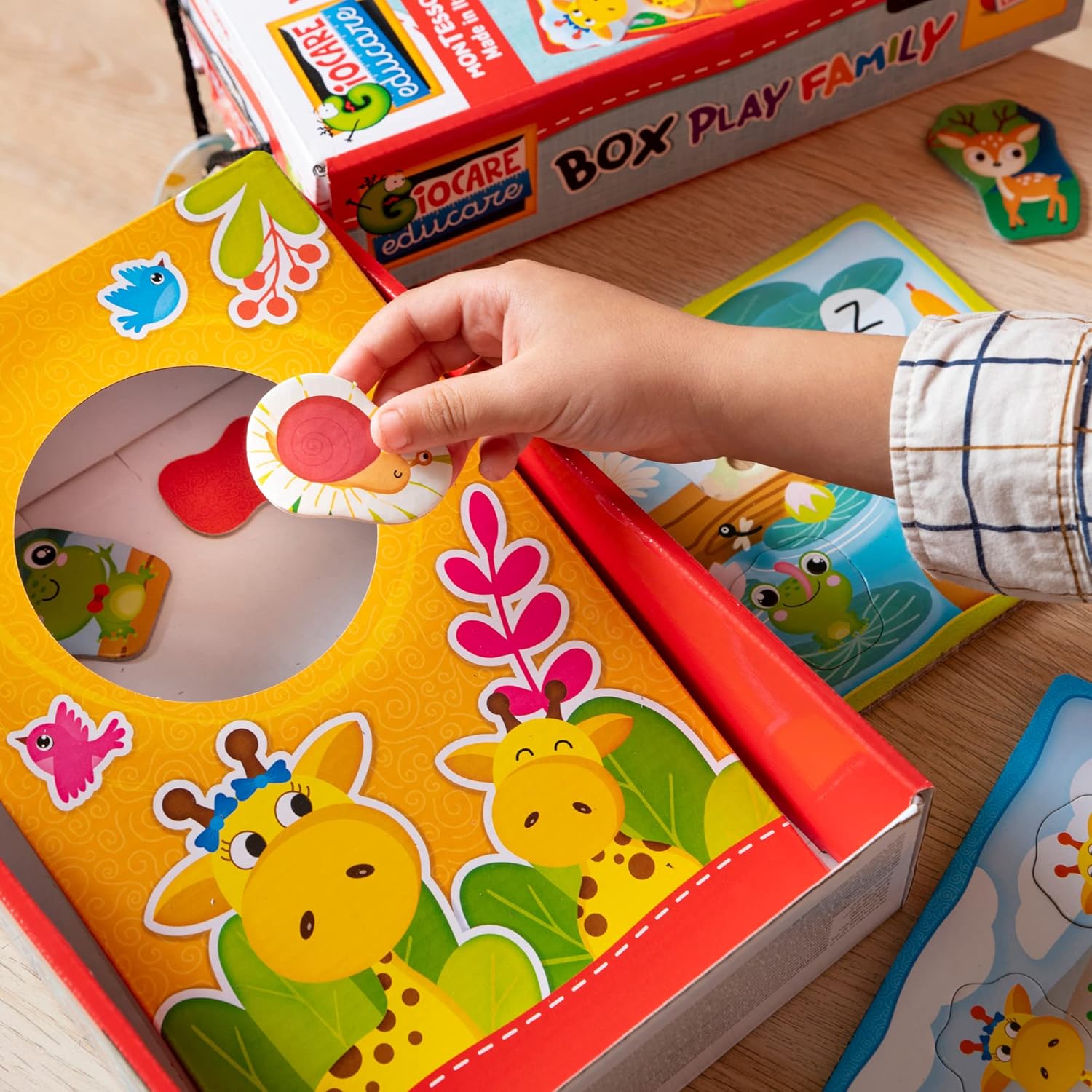 Thumbnail 3 de Liscianigiochi 92727 Montessori Baby Box Puppies – taktile Box mit Selbstkorrektur-Schablonen