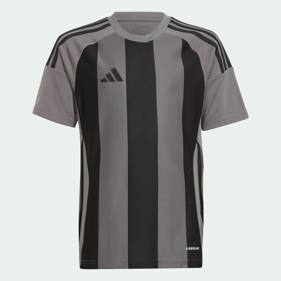 Detalle de Camiseta Striped 24 (Adolescentes) de Adidas – gris, estilo y comodidad para jóvenes