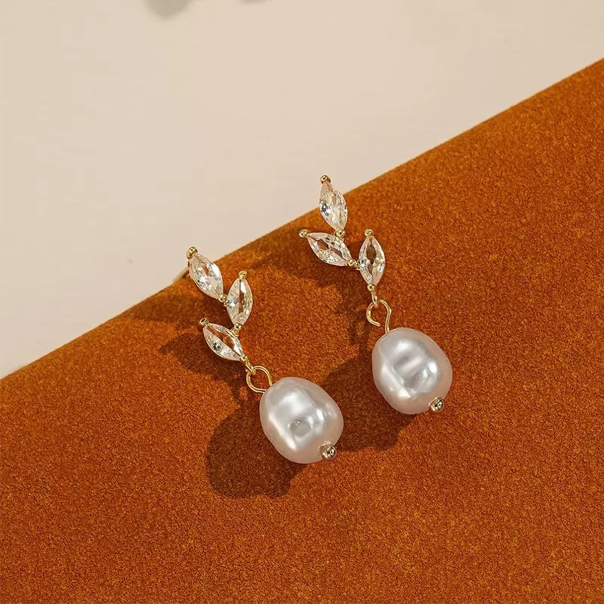 Detalle de HARJJME Perlen Ohrringe Silber 925 – Lange Hängende Zirkonia-Ohrhänger, 14K Vergoldet, hypoallergen