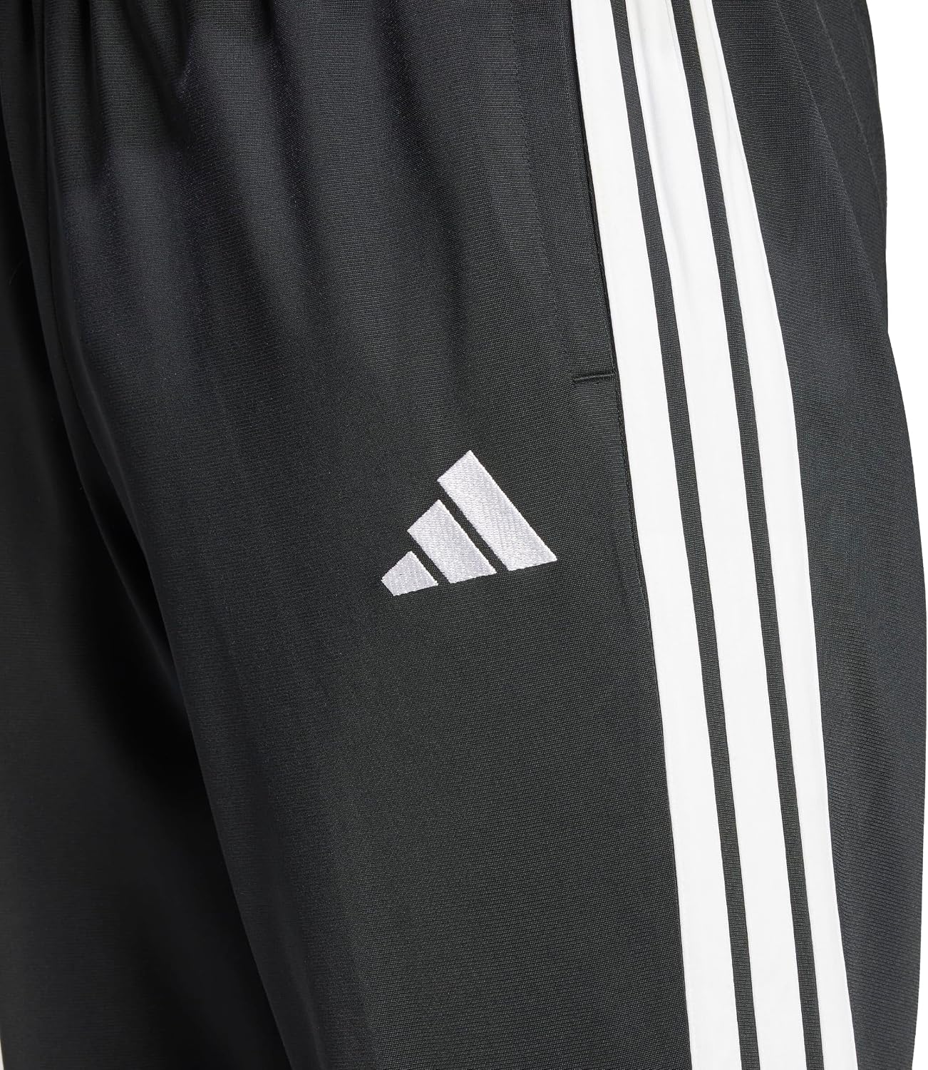 Detalle 2 de adidas Herren Sportswear Basic 3 Stripes Tricot Track Suit – Schwarz, Größe L