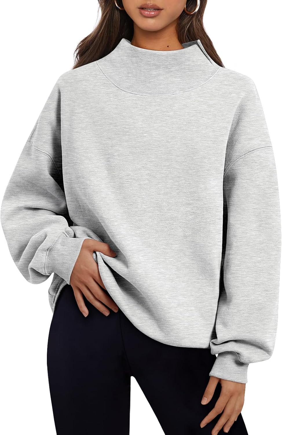 Detalle de Trendy Queen Oversized Women's Hoodie Sweatshirt with Asymmetric Neckline