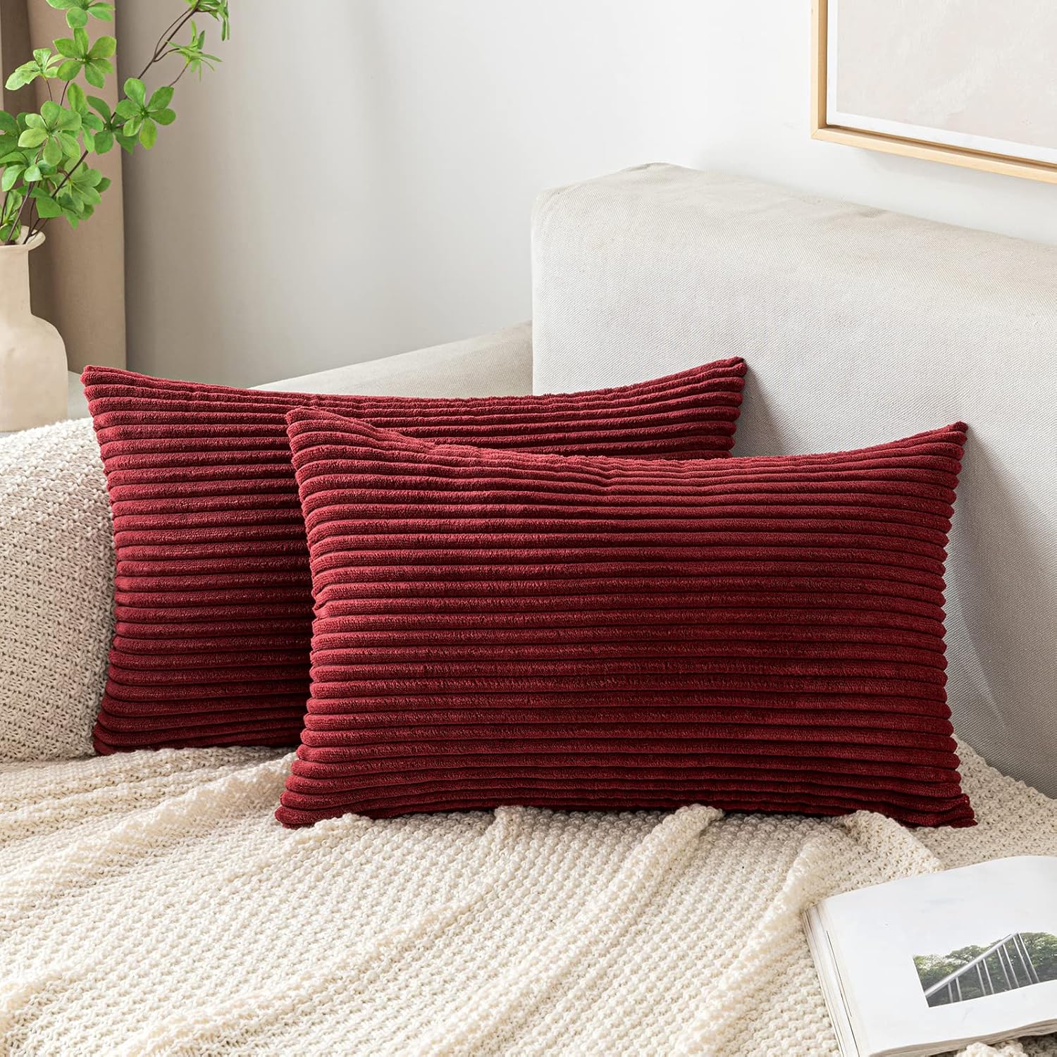 Detalle de EMEMA Kissenbezug Cord 30x50 cm, 2er Set, Weinrot – weiches Cordkissenbezug ohne Füllung