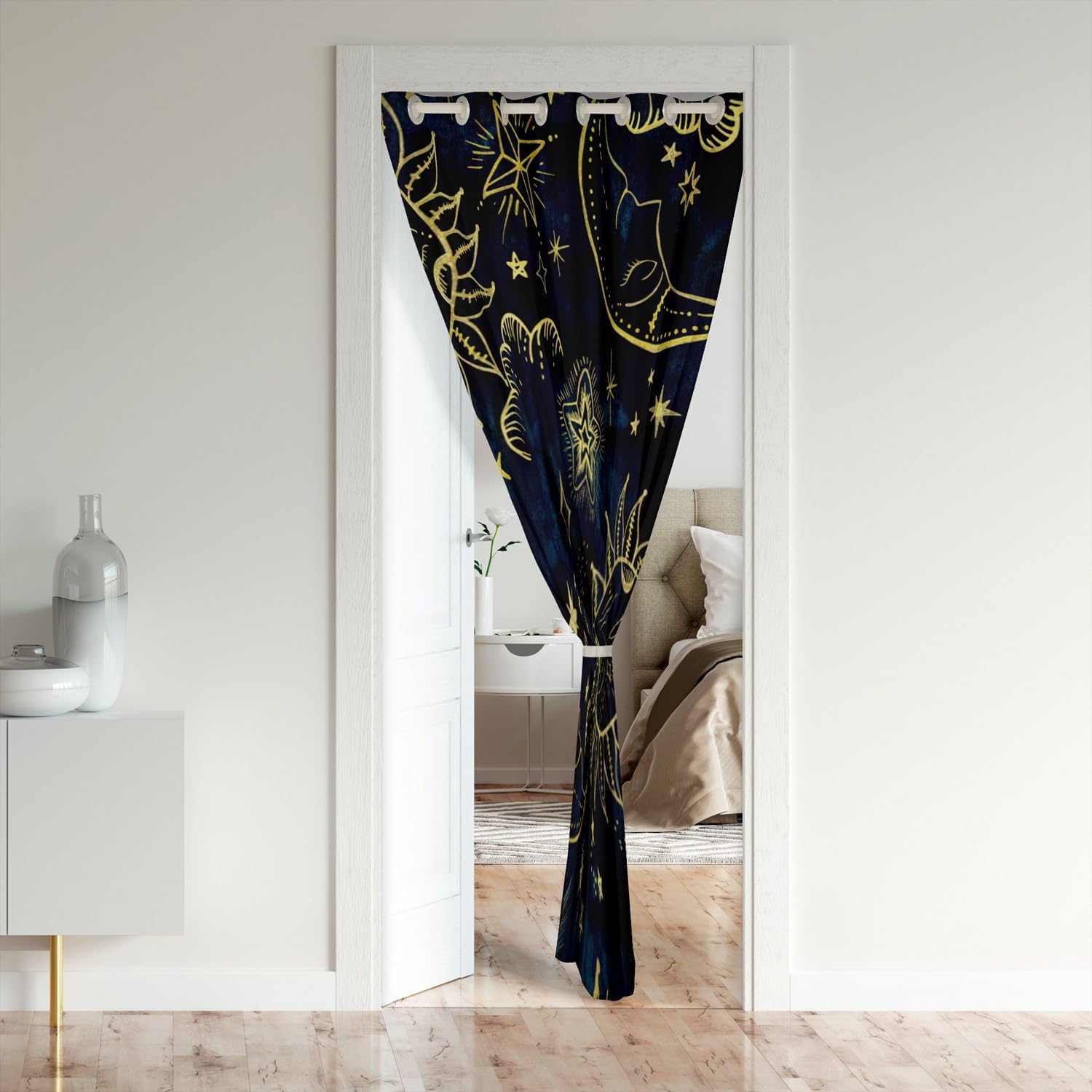 Detalle 2 de Loussiesd Sun and Moon Door Curtain for Kids’ Boho Rooms – 80–86cm Insulated Velvet Panel