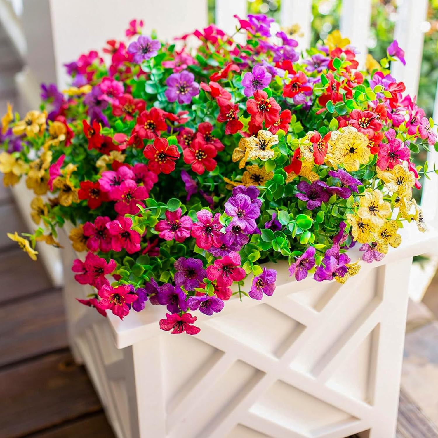 Detalle de florisso Artificial Outdoor Daisy Flowers (12 Bundles) with UV-Resistant Eucalyptus Leaves