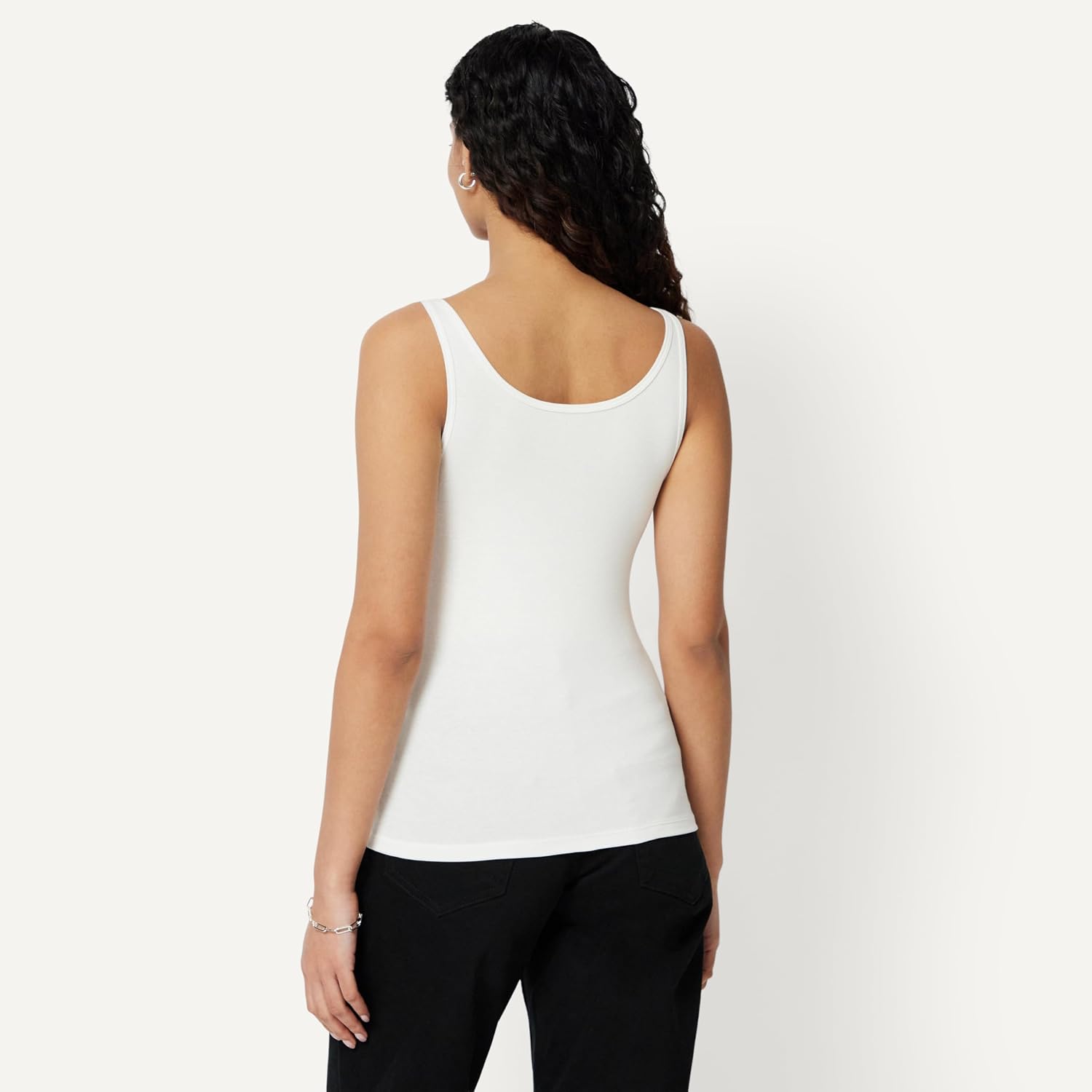 Detalle de Amazon Essentials Women's Slim-Fit Thin-Strap Tank Top