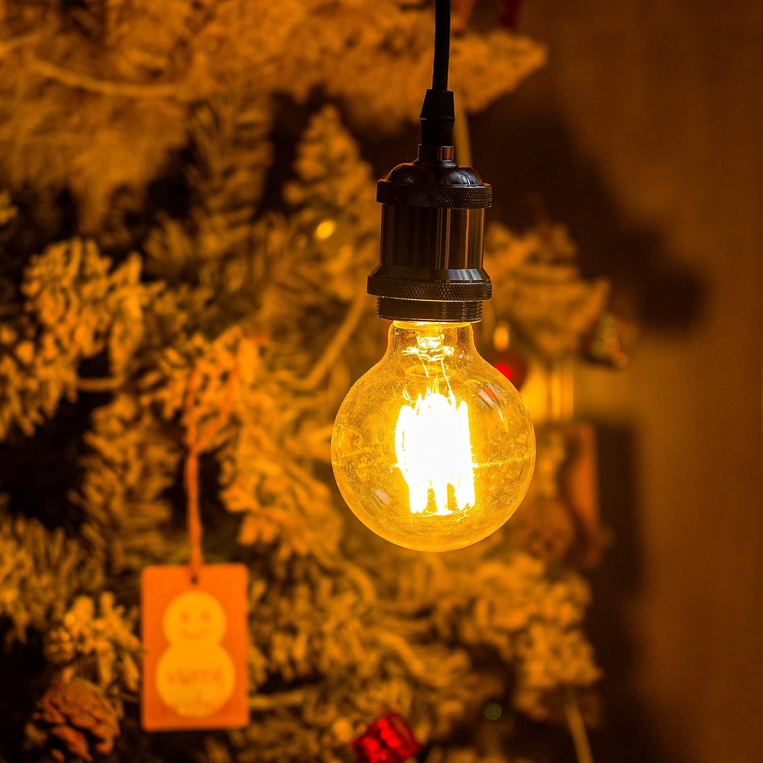 Detalle de EYLM Vintage Edison Light Bulbs, Dimmable 4 Pack – 40W G80 E27 220V, 2300K Warm Amber Filament Bulbs