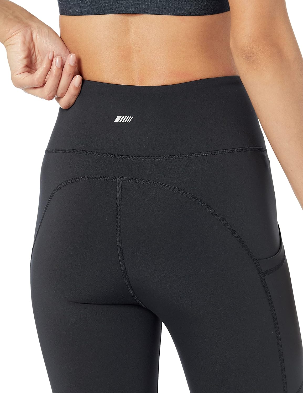 Detalle de Amazon Essentials Women's High Waisted Active Sculpt Capri Leggings with Pockets