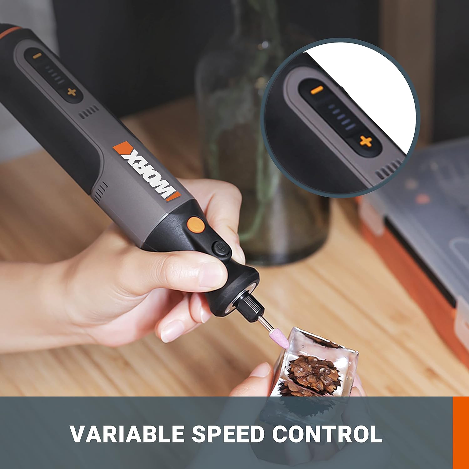 Detalle 2 de WORX 8V Utensile Rotativo Cordless WX106 con 23 accessori, controllo velocità e pinza 3,2 mm