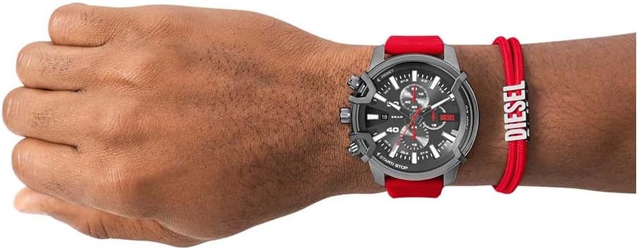 Detalle de Diesel Griffed Watch for Men — Édition robuste au chronographe et bracelet rouge