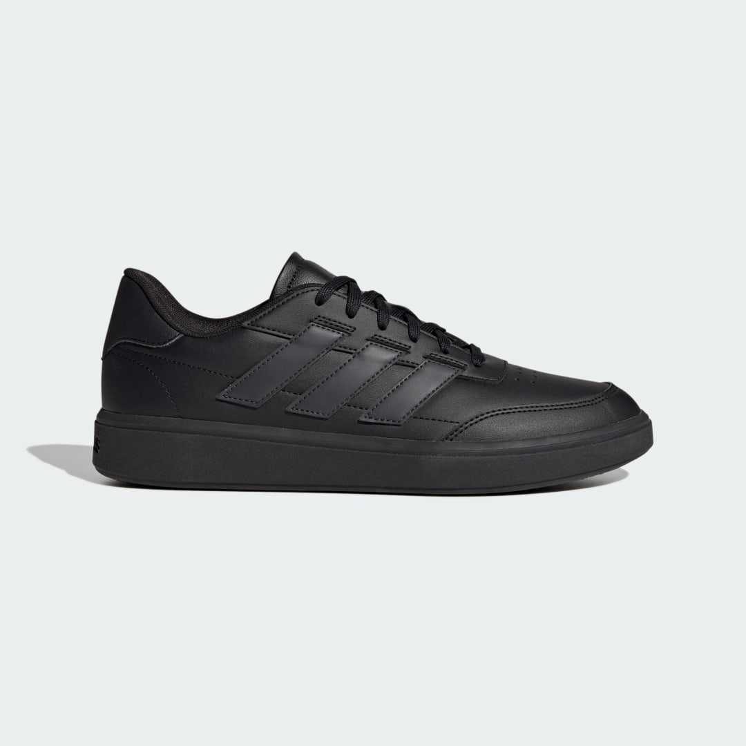Detalle de Zapatilla Courtblock de Adidas en Negro: estilo urbano y comodidad para el día a día