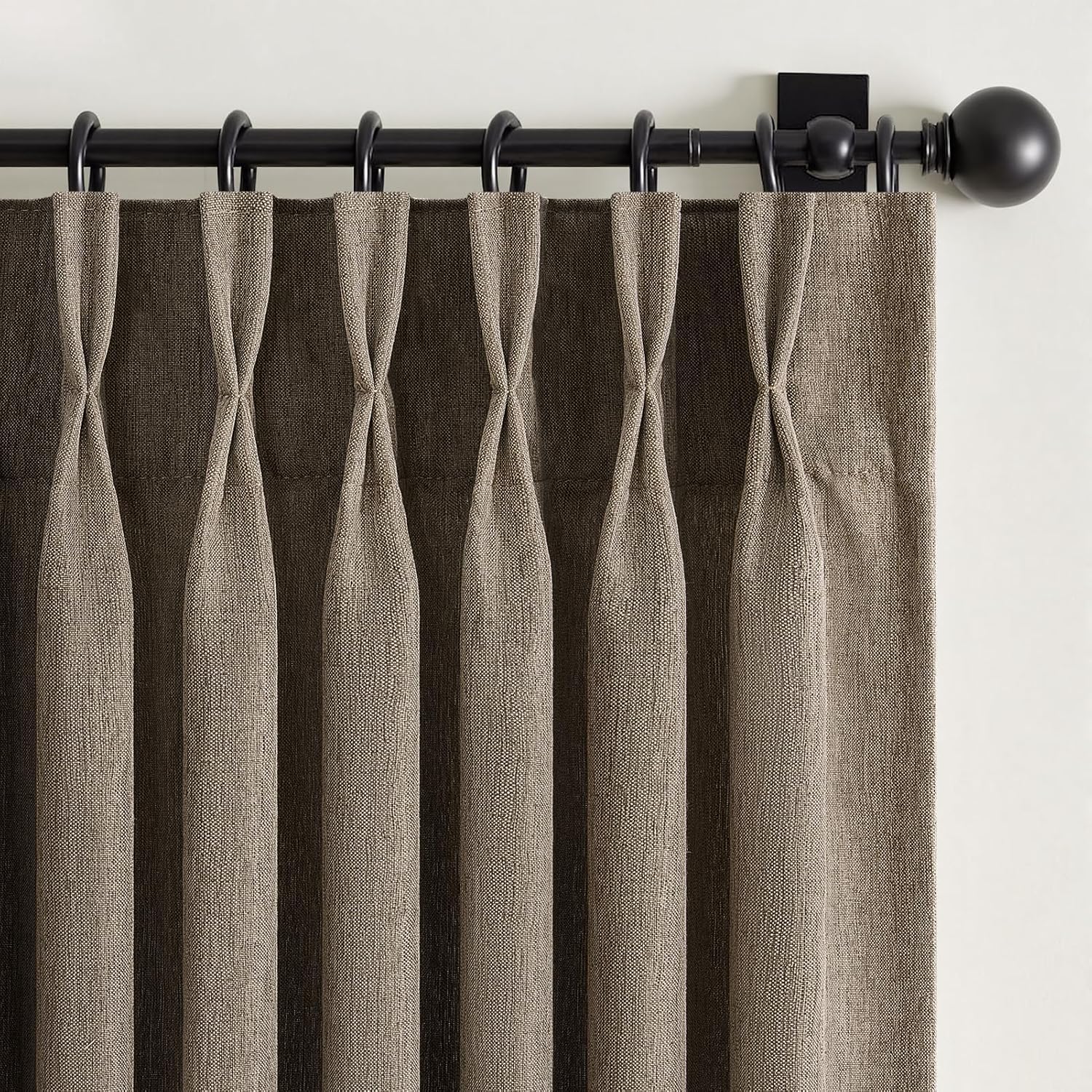 Detalle de Drapenova Pinch-Pleated Curtains, 84 Inches Long