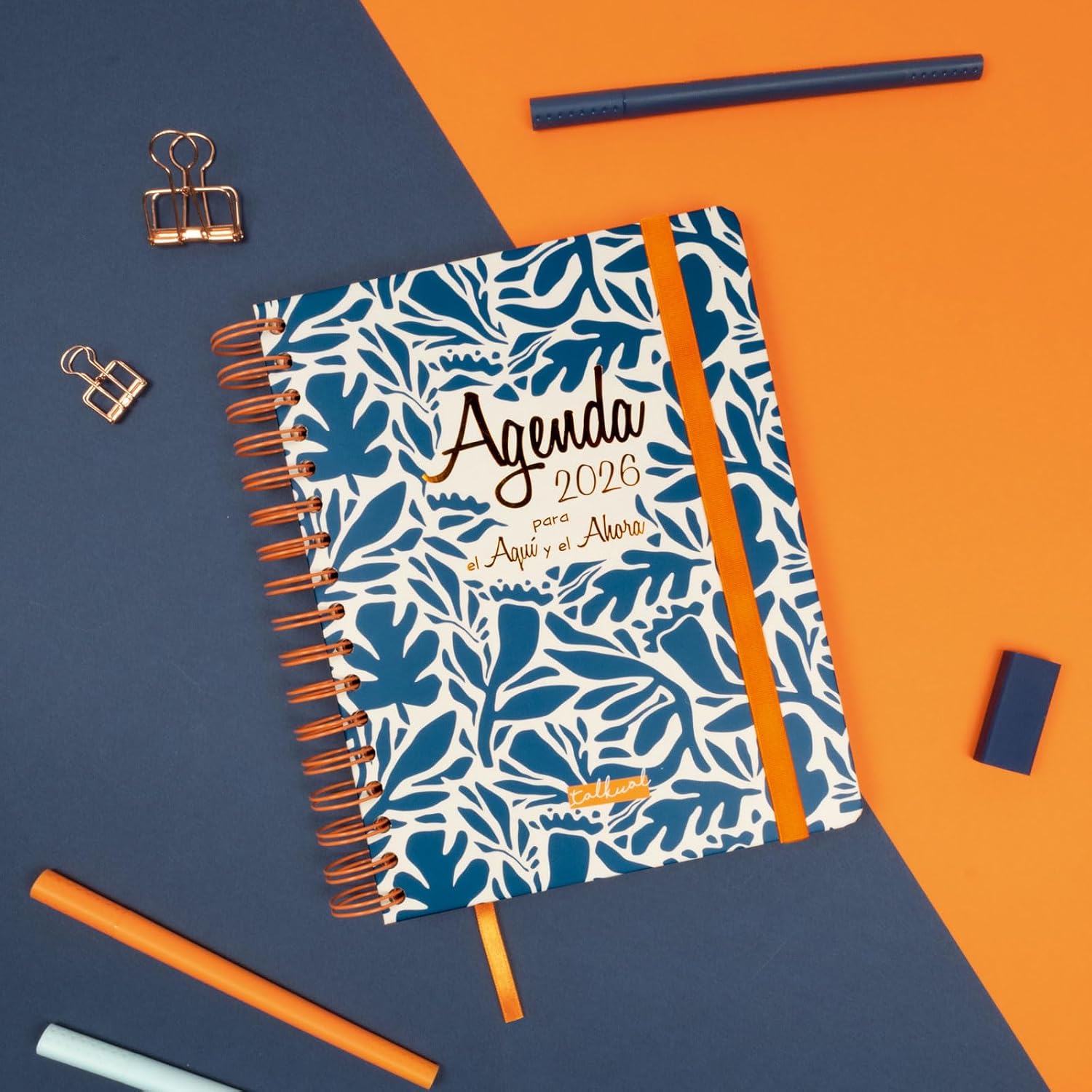 Detalle 2 de Finocam Agenda 2026 1 Día Página 12 meses 📘