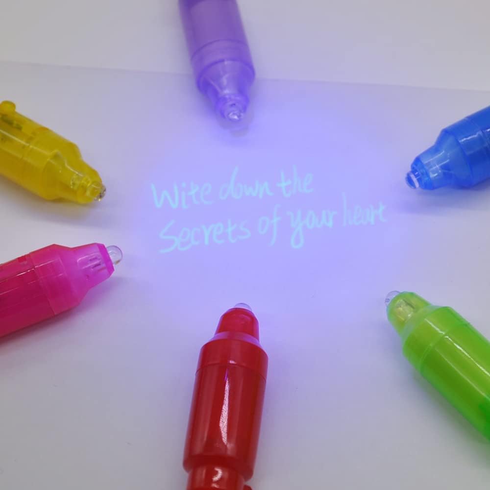 Detalle 2 de Invisible Ink Pens with UV Lights, 14-Pack