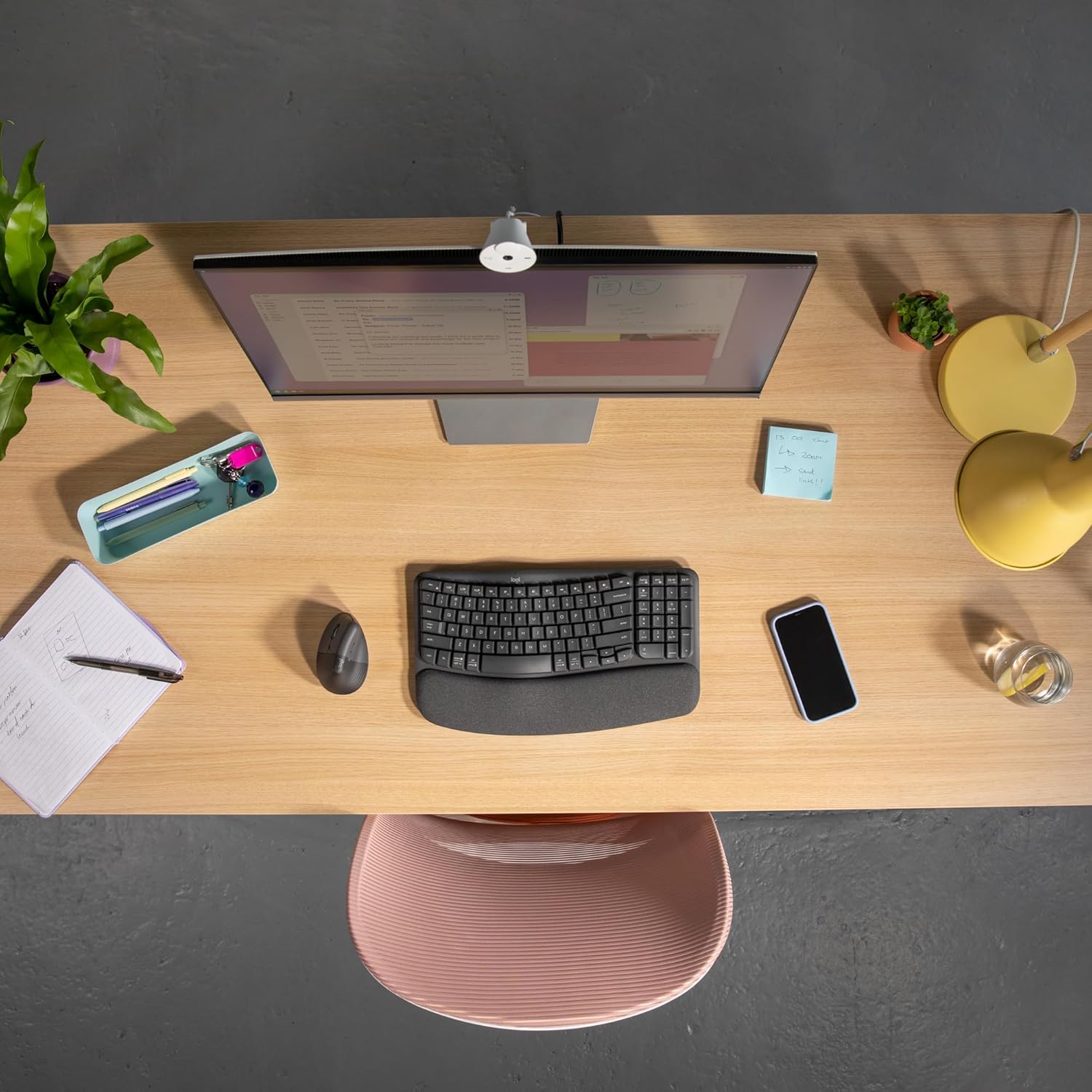 Thumbnail 4 de Logitech Lift Left Vertical Ergonomic Mouse (Left-handed) – Wireless Bluetooth or Logi Bolt, Graphite