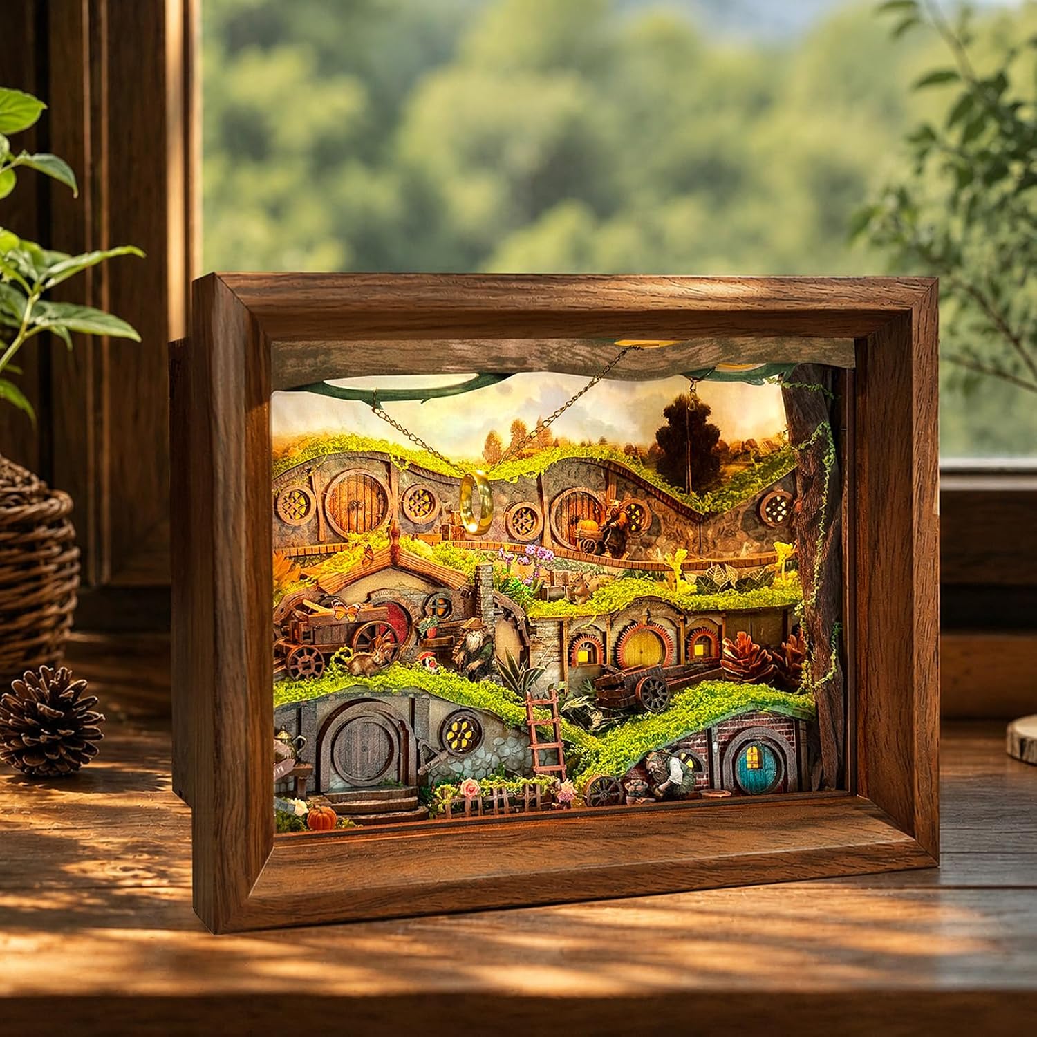 Detalle de LORENOOK The Magic Ring Hamlet DIY Miniature House Shadow Box Kit