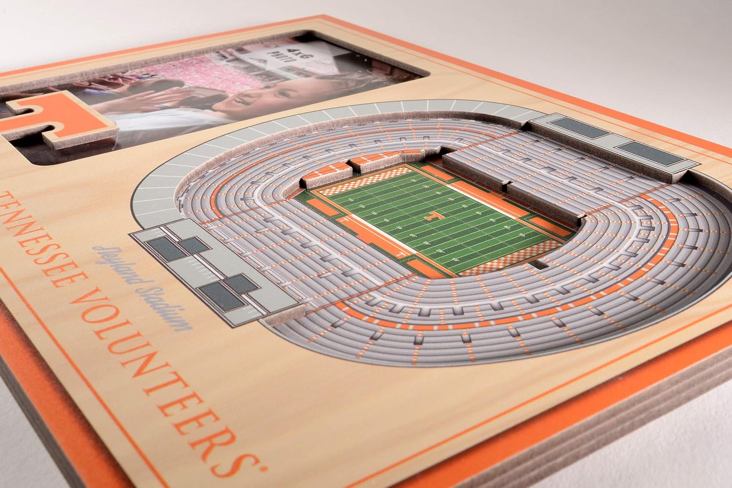 Thumbnail 2 de YouTheFan NCAA 3D Stadium Officially-Licensed Picture Frame (12" x 8" x 3/8")