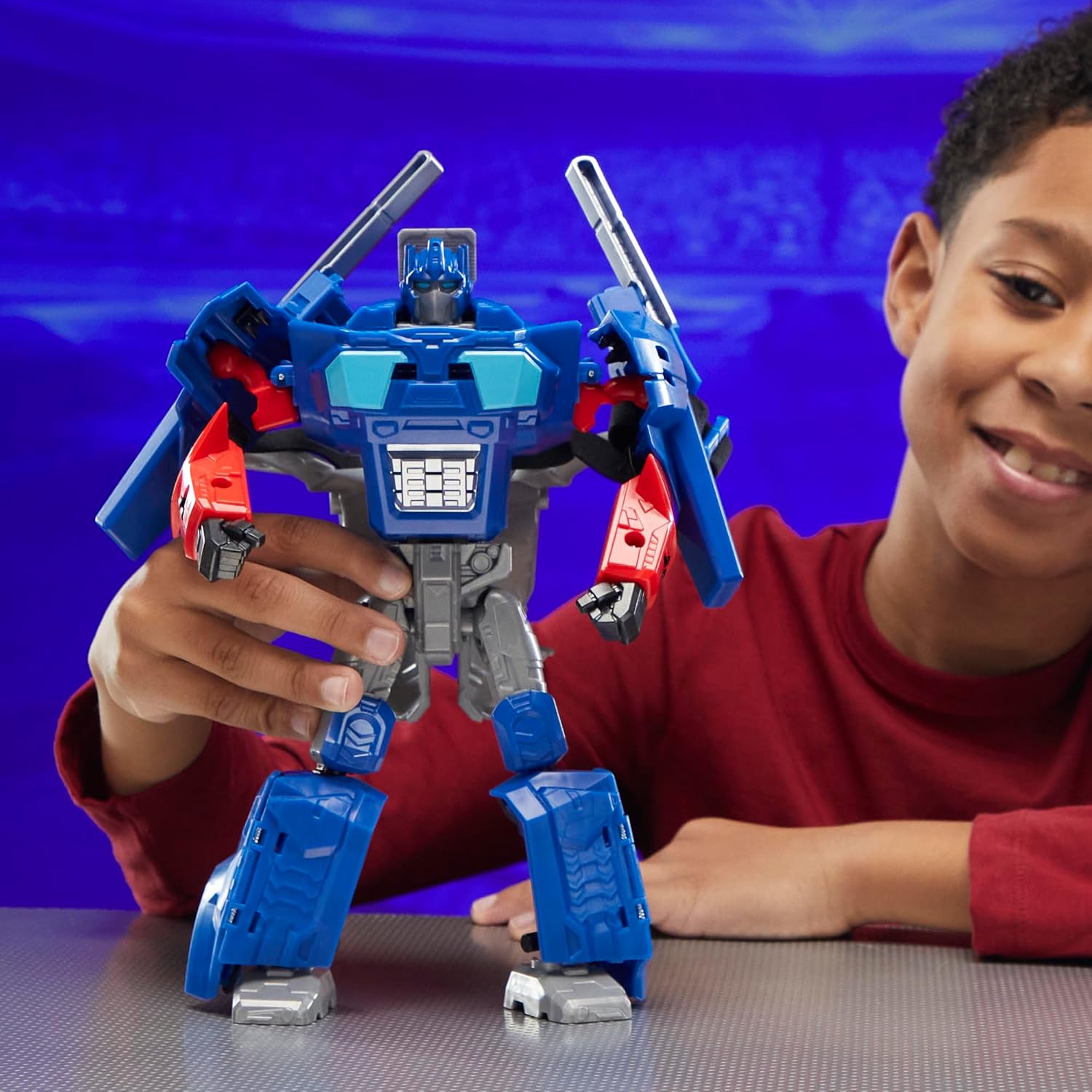 Detalle 2 de Transformers One Optimus Prime 2 in 1