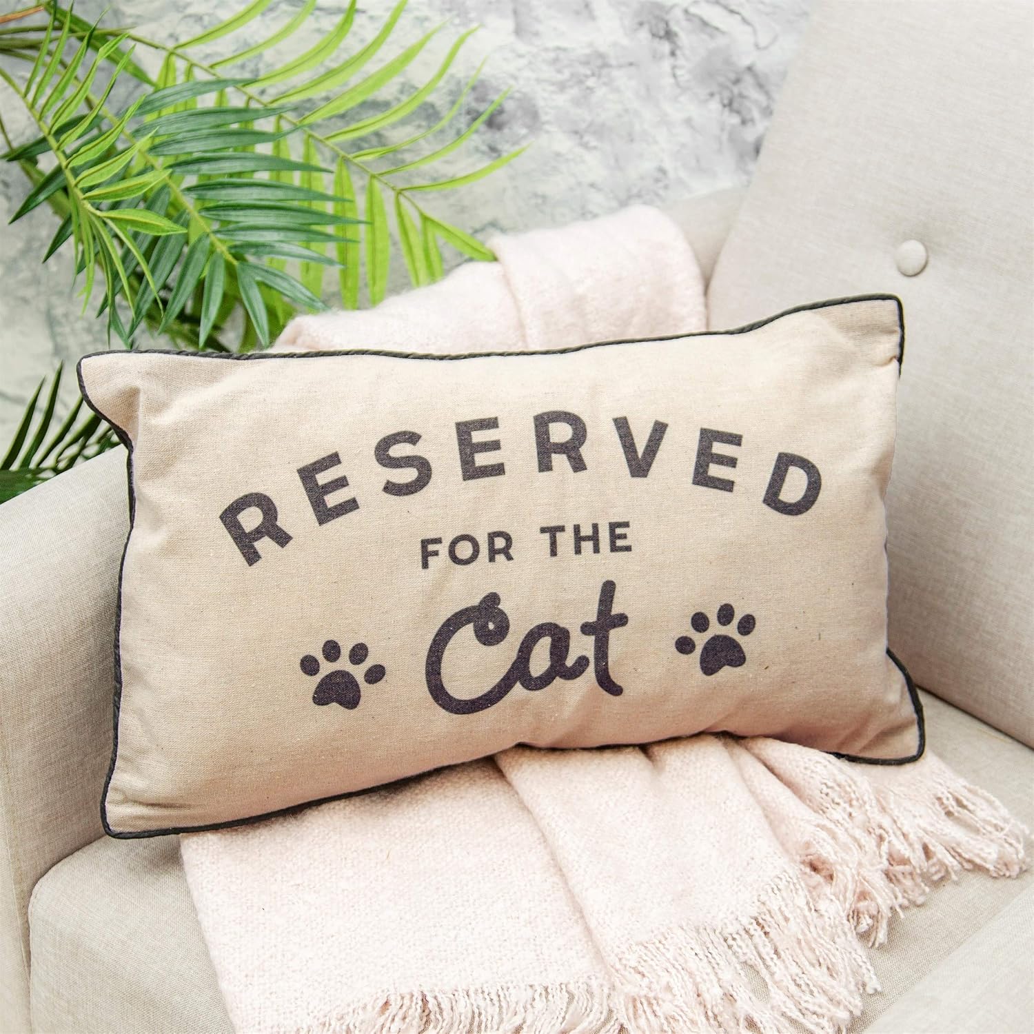 Detalle 2 de Sass & Belle Reserved For Cat Decorative Cushion Cover