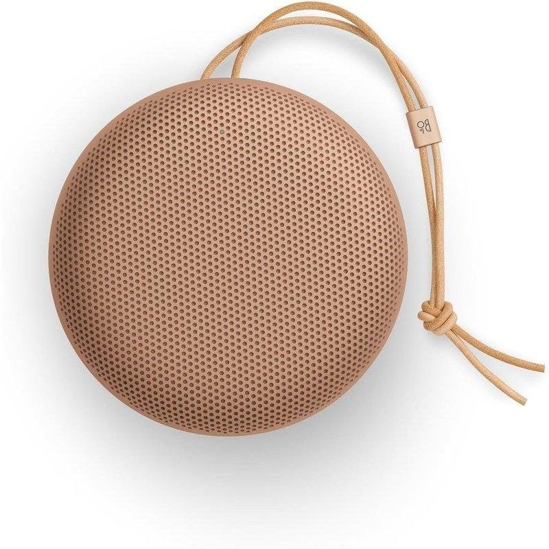 Thumbnail 1 de Bang & Olufsen Beosound A1 (3ª Gen) — Altavoz portátil 60 W, IP67 y 24 h de autonomía