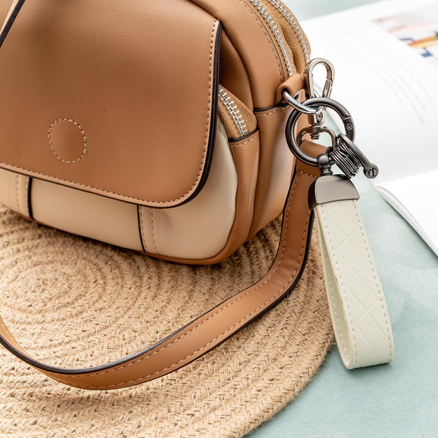 Thumbnail 2 de MORSUNBELA Schlüsselanhänger Auto aus Leder – Eleganter Car Keychain für Damen