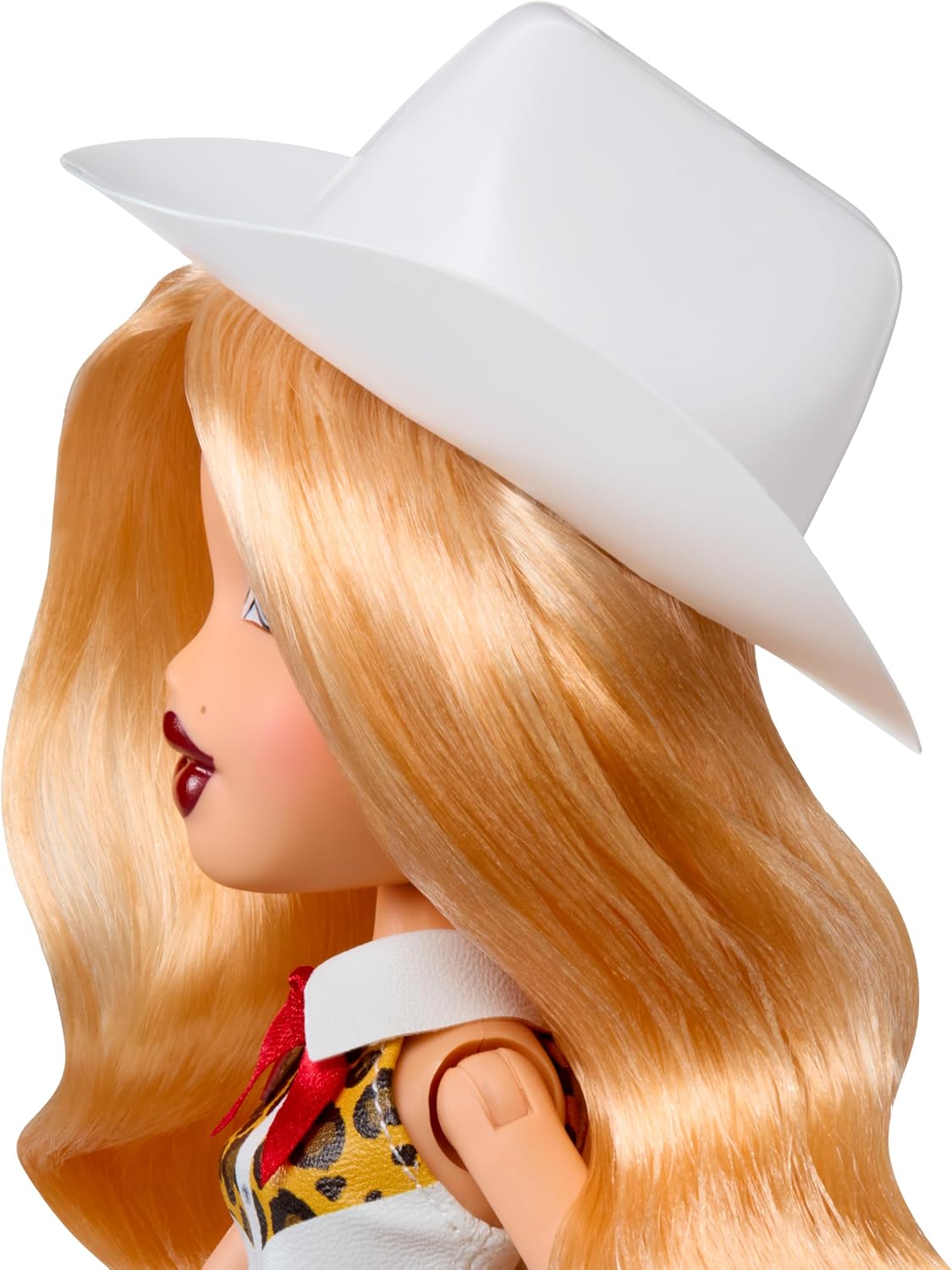 Detalle 1 de Bratz Sassy Stampede Cloe Fashion Doll with Cowgirl Outfit and Accessories