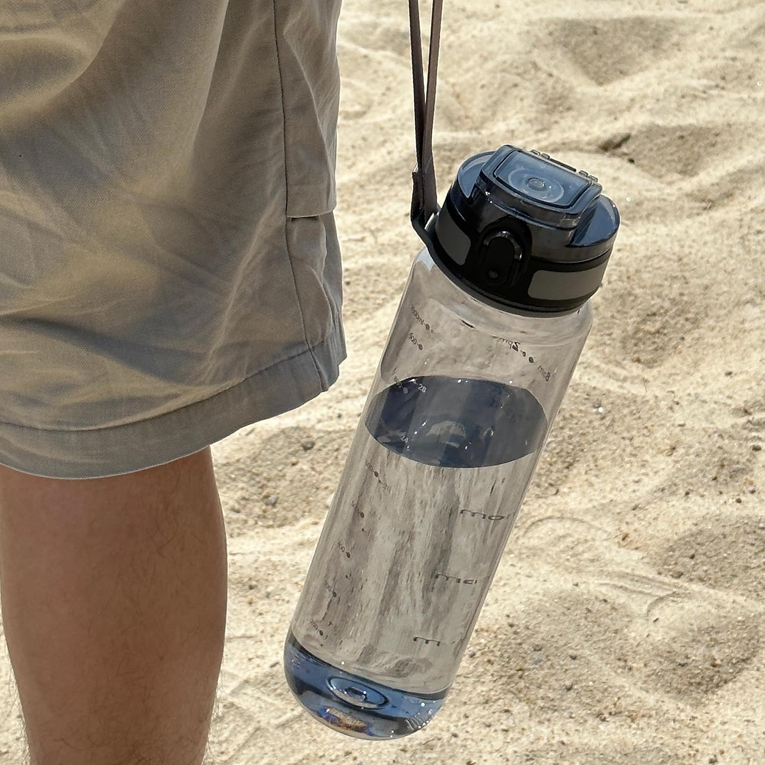 Detalle de Sports water bottle 1L with time marks